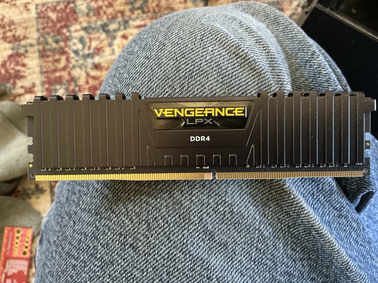 Corsair Vengeance LPX 16GB (2x8GB) DDR4-3200 DIMM Non-ECC CMK16GX4M2B3200C16