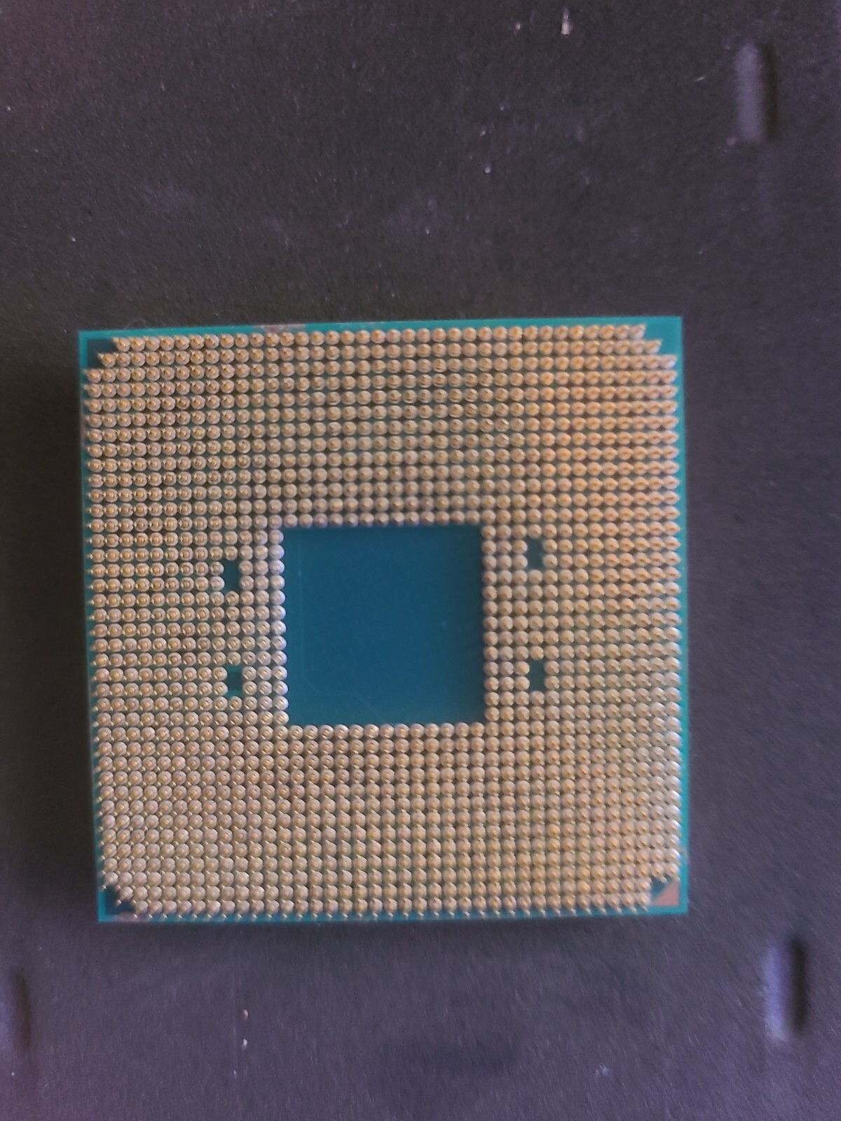 AMD Ryzen 7 1700 CPU (YD1700BBAEBOX) Processor with Wraith Stealth Cooler