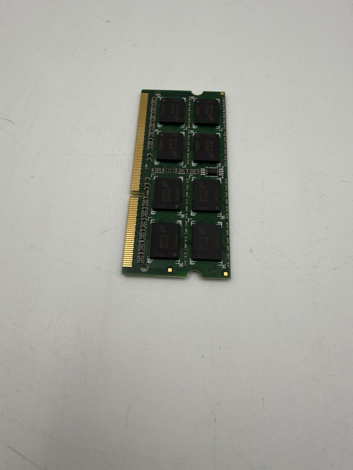 Crucial 8GB SO-DIMM PC3-12800 (DDR3-1600) Memory CT102464BF160B