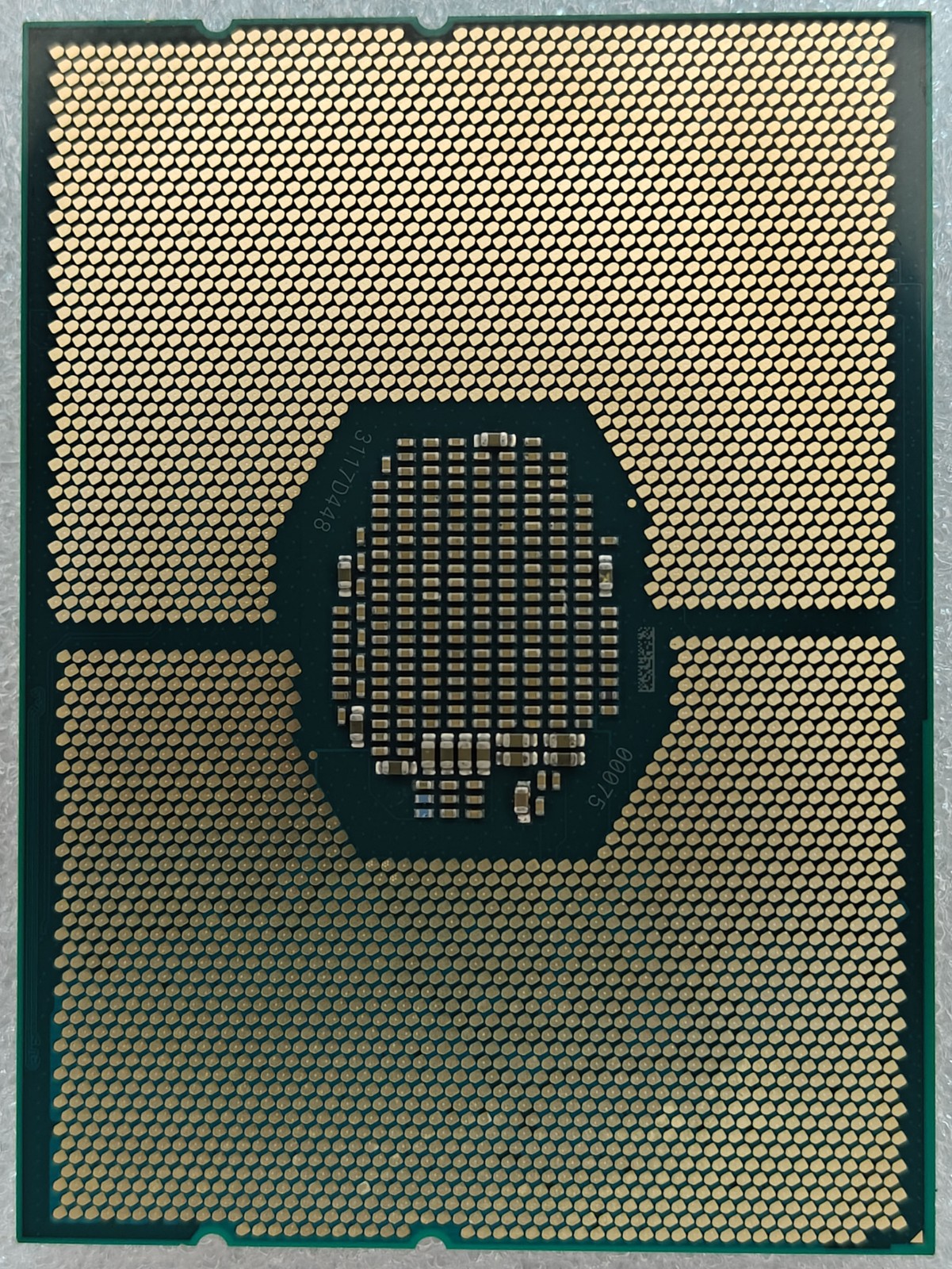 Intel Xeon Gold 6246R Server 16-Core 3.40GHz 35.75MB CPU Processor SRGZL
