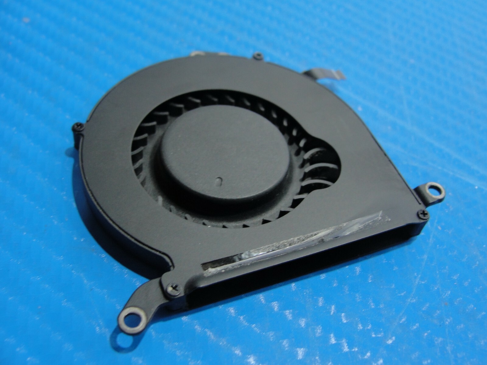 MacBook Air A1369 13″ 2011 MC965LL MC966LL Genuine CPU Cooling Fan 922-9643 #2