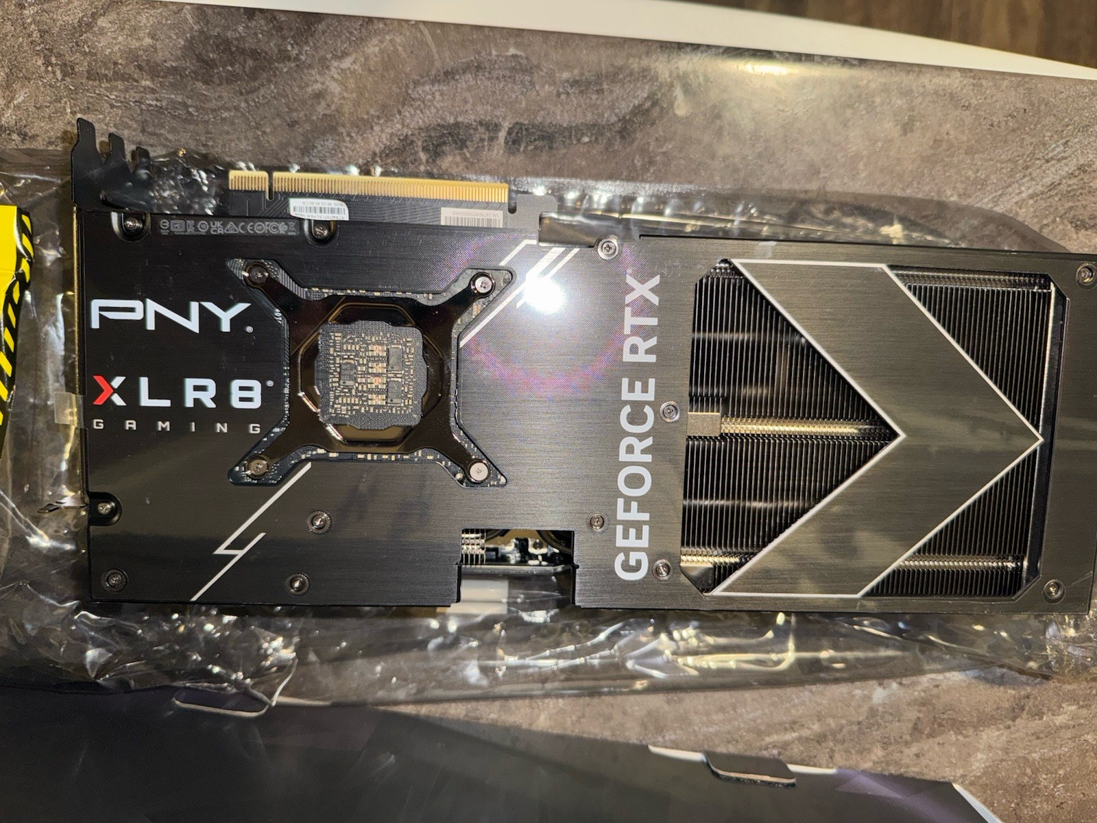 (FOR PARTS) PNY RTX 4070 TI Super Verto GPU (No Core & VRAM) With Box (HK Stock)
