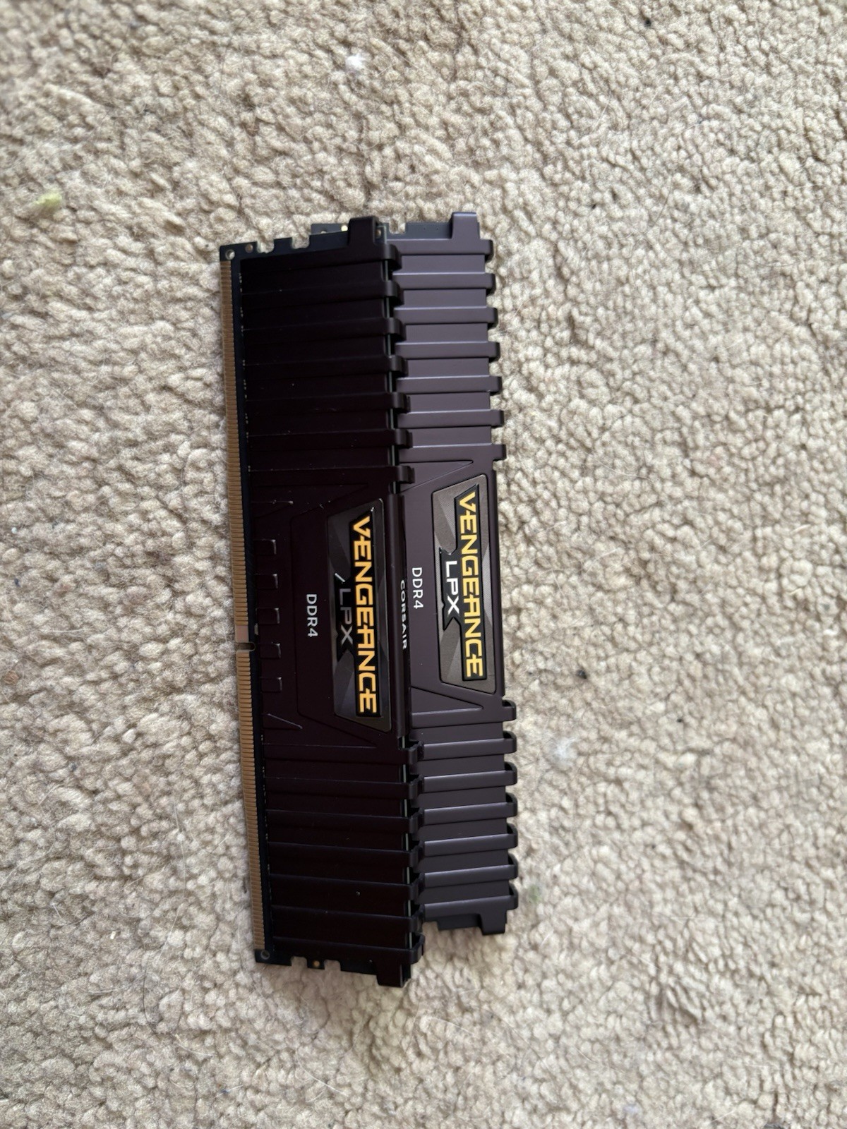 Corsair Vengeance LPX 16GB (2x8GB) DDR4-3200 CL16 DIMM CMK16GX4M2B3200C16