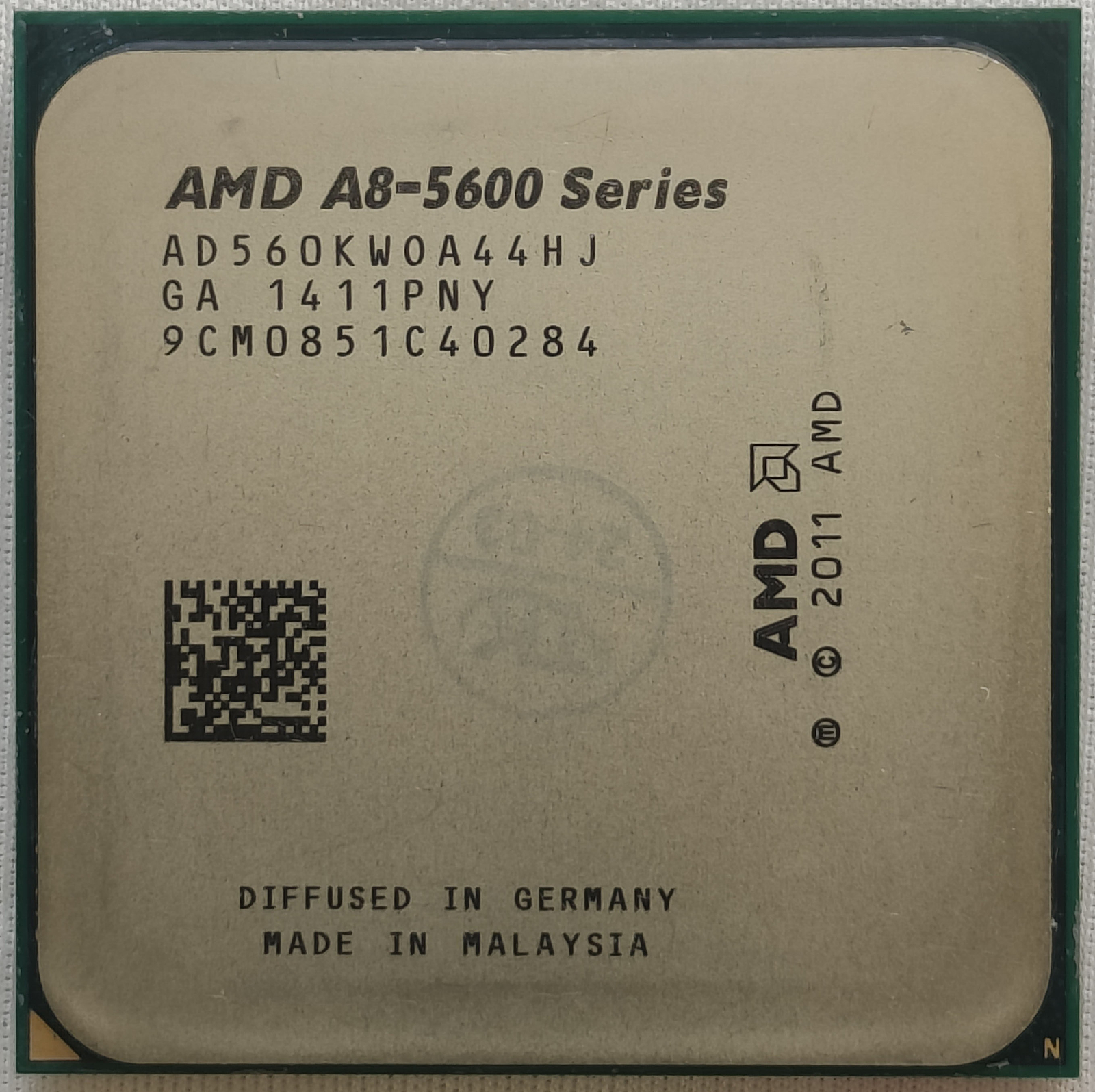 AMD A8-5600K CPU Quad core 4M 3.6 GHz AD560KWOA44HJ 100W Socket FM2 Processors