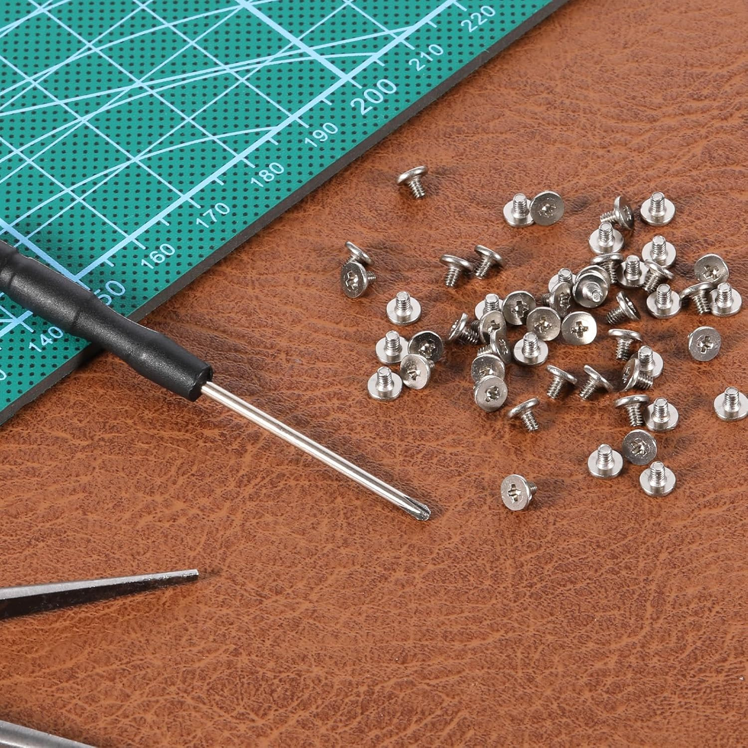 50 PCS M.2 Ssd Mounting Screws Kit, Pcie Nvme M2 X 3 Mm Replacement Phillips