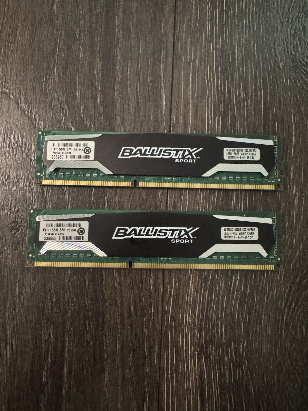 Ballistix Sport 16GB (2x8GB) DDR4 RAM 1600MHz 9-9-9-24 1.5v BLS4G3D1609DS1S00