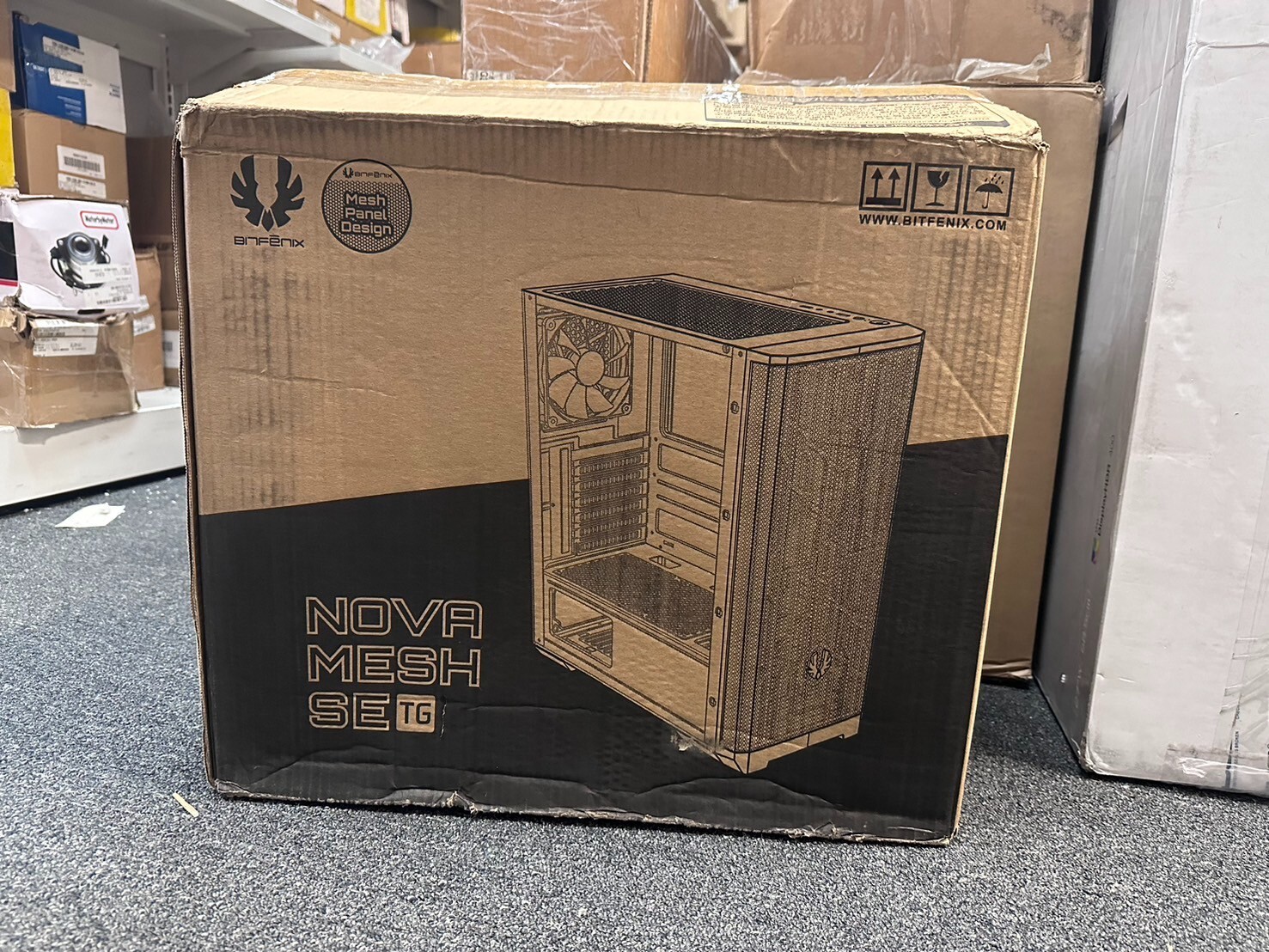 [DENT][BLACK][BFC-NSE-300-KKGSK-RP] BitFenix Nova Mesh SE TG Midi Tower
