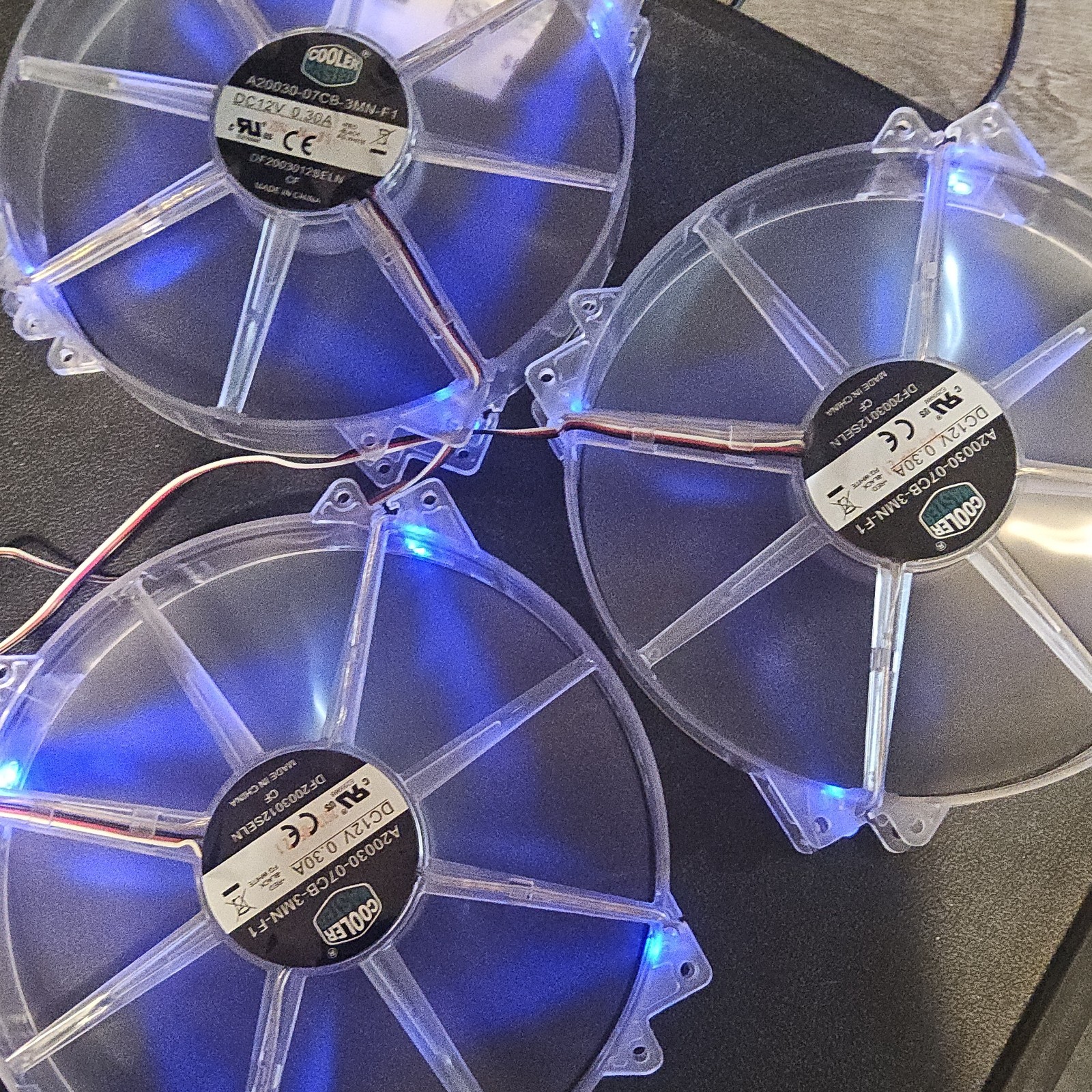 3x Cooler Master MegaFlow 200, 200mm Blue LED Clear 3-Pin Case Fan 12VDC