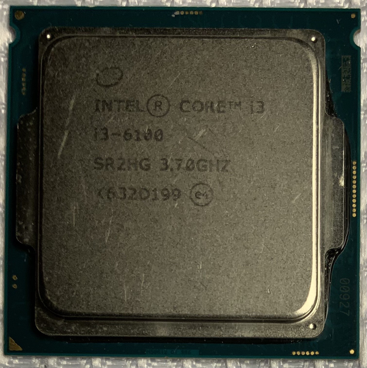 Intel Core i3-6100 3.7 GHz Dual-Core (X632D199) Processor e4 SR2HG