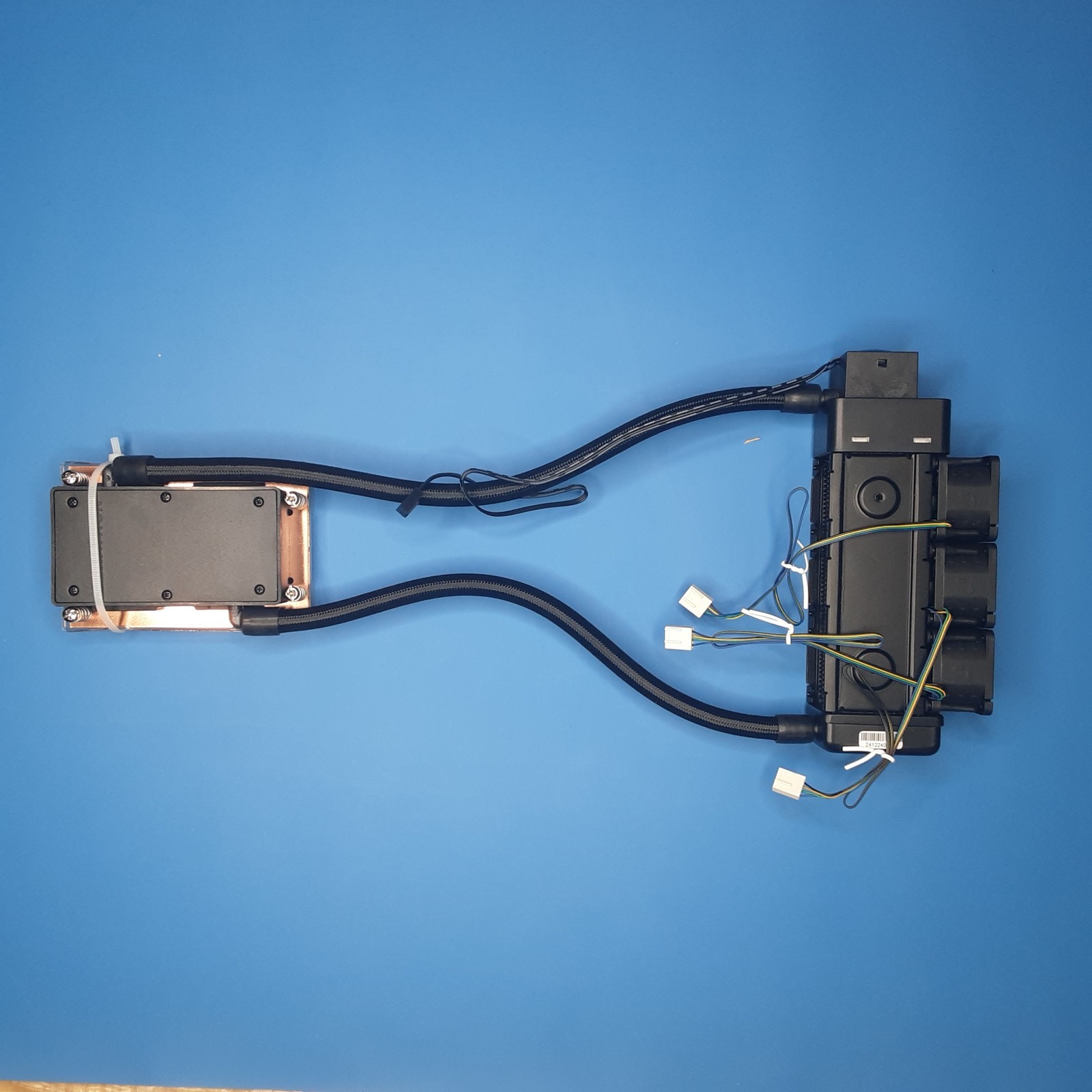 Dynatron L29 All-in-one Liquid Cooler for 1U Servers, Socket sWRX8 / sTRX4 / TR4