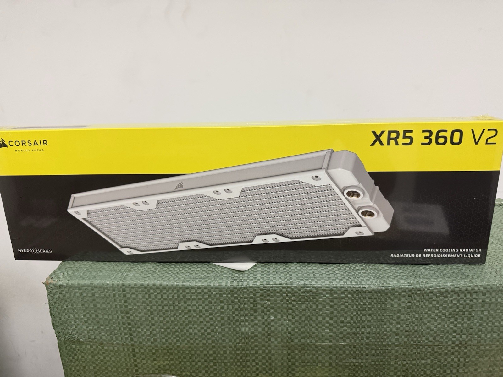 Corsair Hydro X Series XR5 360mm Water Cooling Radiator NEW SEALED