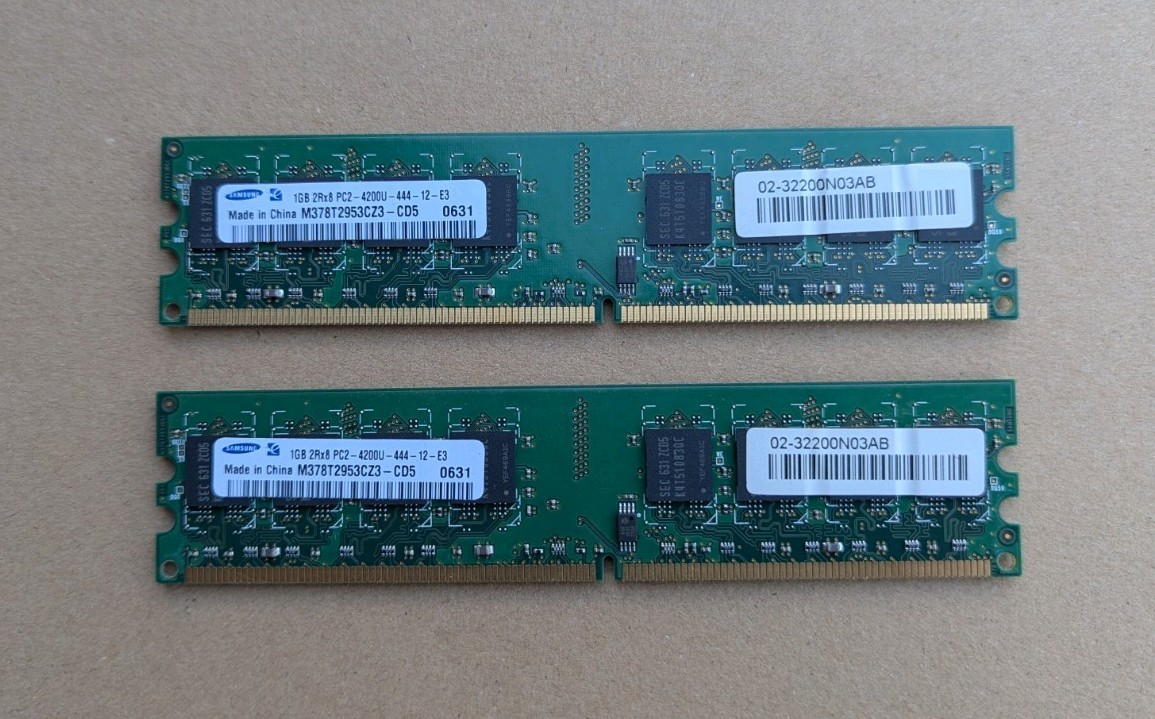 Samsung M378T2953CZ3-CD5 DDR2 1GB PC2-4200 Non ECC 533Mhz RAM Memory