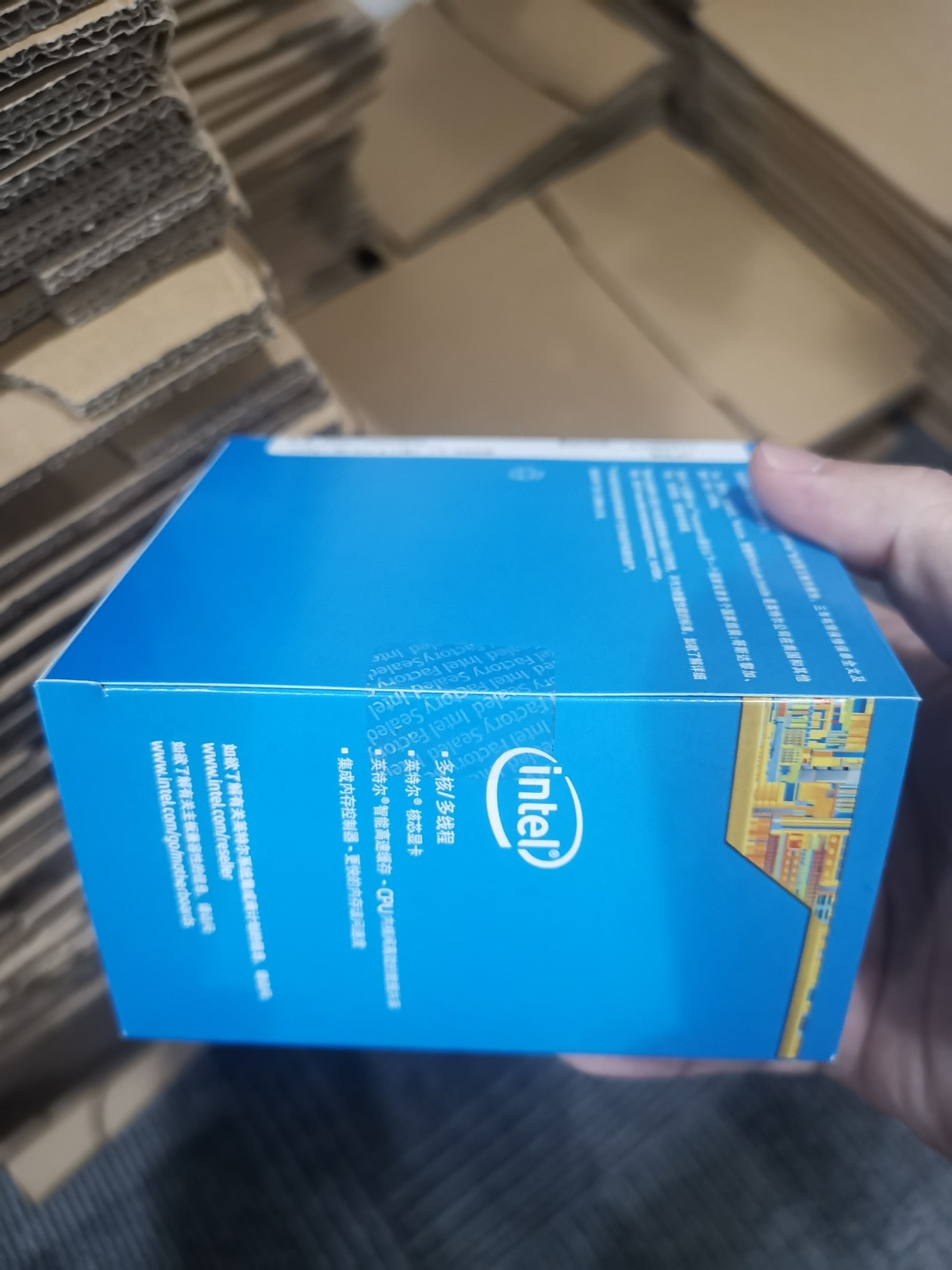 New in box Intel Core i7-2600K 3.4 GHz Quad-Core Processor 8 MB LGA 1155 CPU