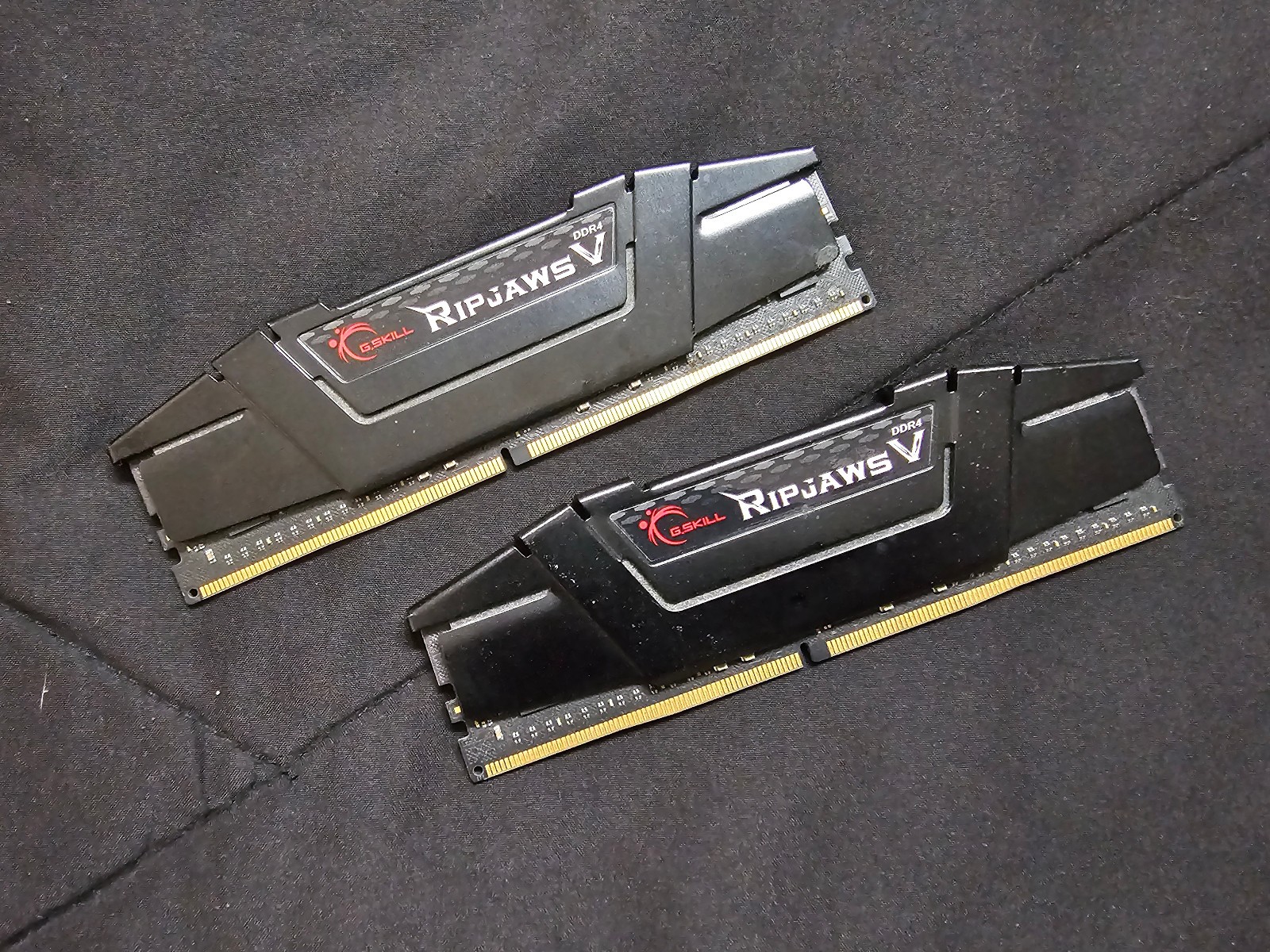 G.SKILL Ripjaws 32GB (16GBx2) F4-4000C18D-32GVK DDR4 4000MHz Memory Kit