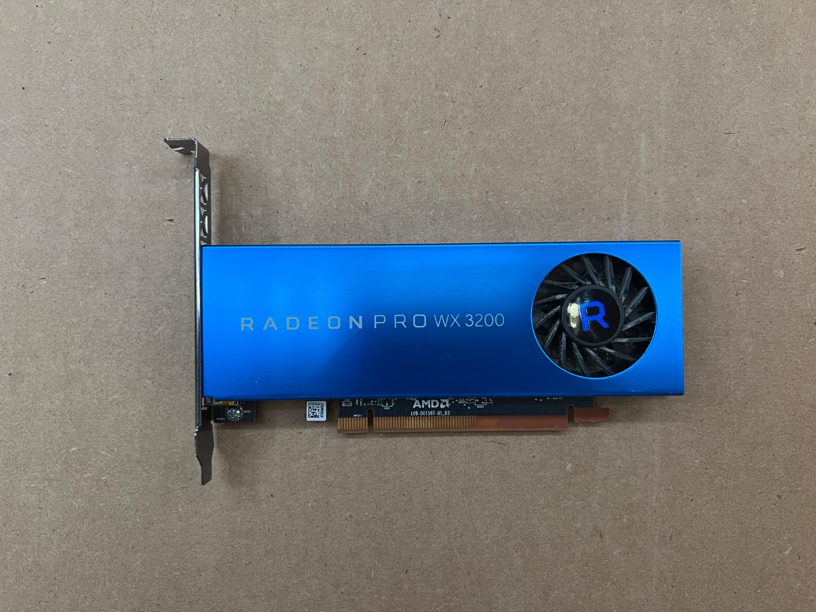 DELL RADEON PRO WX3200 4GB GDDR5 0VTR4J PCIE 4 X MINI DISPLAY PORT VIDEO CARD