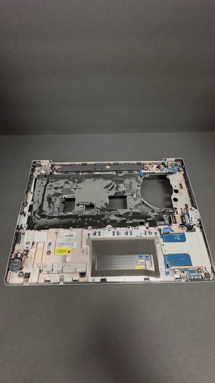 New For HP EliteBook 840 G8 845 G8 14″ Palm Rest M36305-001 Silver