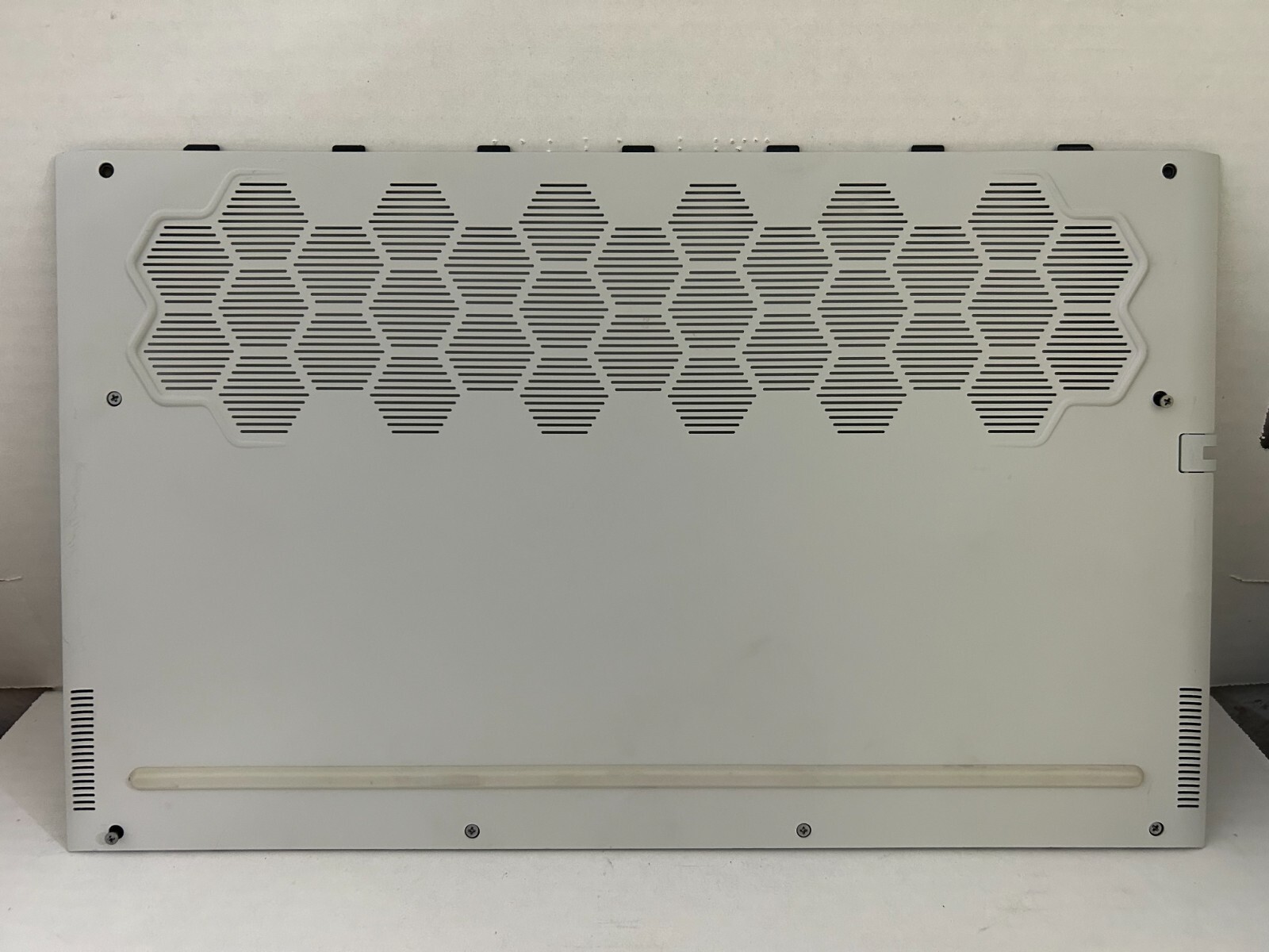 Genuine Dell Alienware m15 R3 m15 R4 Bottom Access Panel Door Cover J52HX 0J52HX