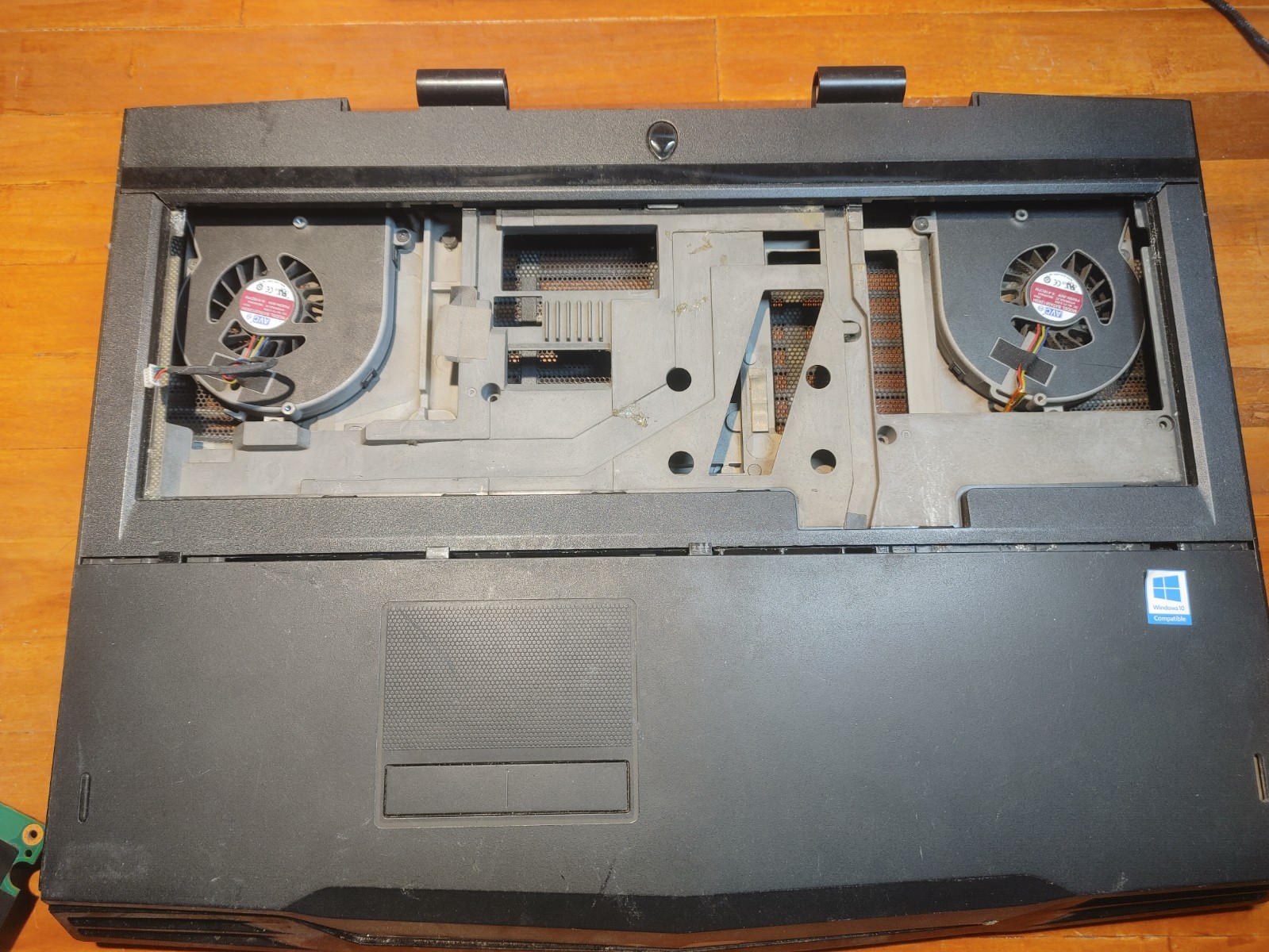 Dell Alienware m17x r2 Laptop Parts Shell Body Housing Fan Power Keys