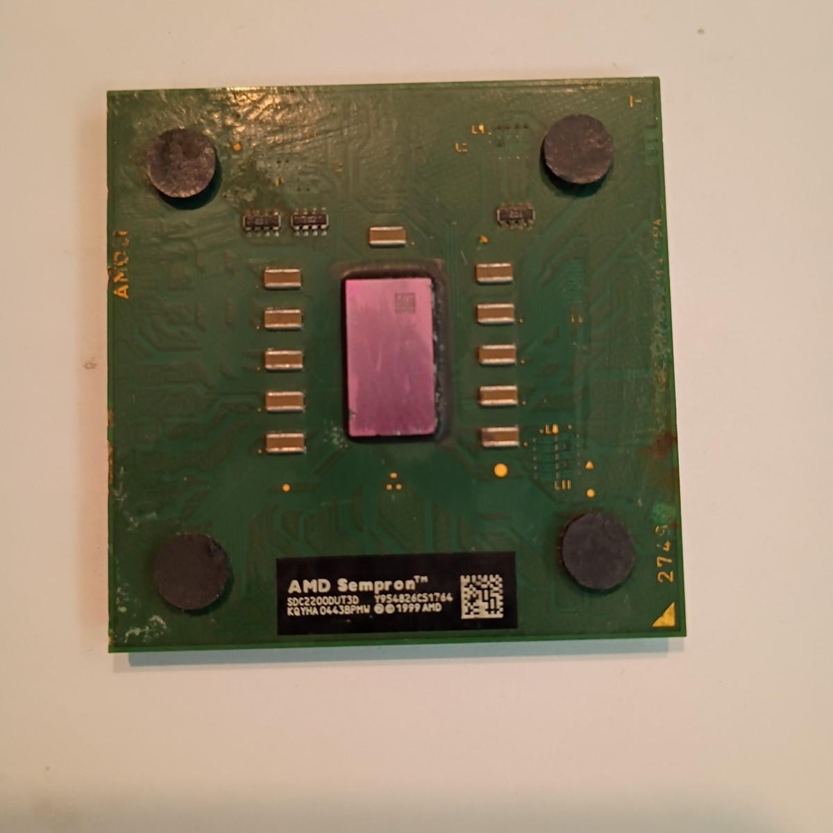 AMD SDC2200DUT3D Sempron 2200+ CPU Socket A 462 1.5GHz 333MHz FSB Processor
