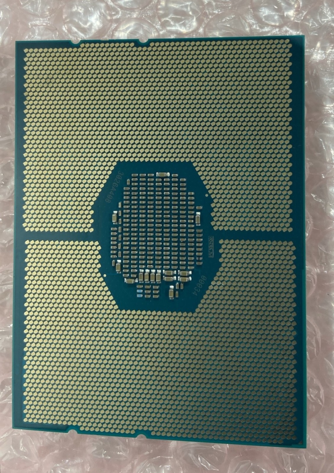 Intel XEON GOLD 5220R SRGZP 2.20GHz 24-Core 35.75MB LGA3647 Server CPU Processor